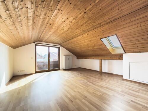 Foto - Vermiete attraktive 2-Zimmer-Dachgeschosswohnung