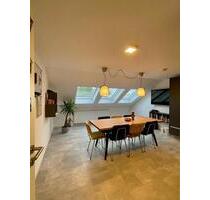 Rundum sorglos Paket! Modern möbliertes WG-Zimmer in zentraler Lage von Osnabrück verfügbar!