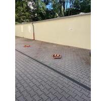 Sicherer Außenparkplatz in Nürnberg zu vermieten