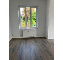 Schöne renovierte Altbauwohnung zentral gelegen in Halle