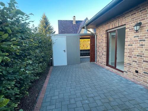 Foto - !!! schöne Bungalowhaushälfte mit Einbauküche