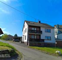 Obergeschoss- Dachgeschoss Wohnung 4ZKB + 2 Balkone - Blankenrath