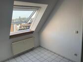 Foto - Langenfeld Richrath: 2 Zimmer Dachgeschosswohnung