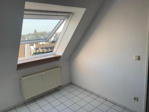 Foto - Langenfeld Richrath: 2 Zimmer Dachgeschosswohnung