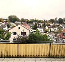 Renovierte 4-Zimmer-Wohnung mit Balkon, Stellplatz und Einbauküche in schöner Lage von Neckargemünd