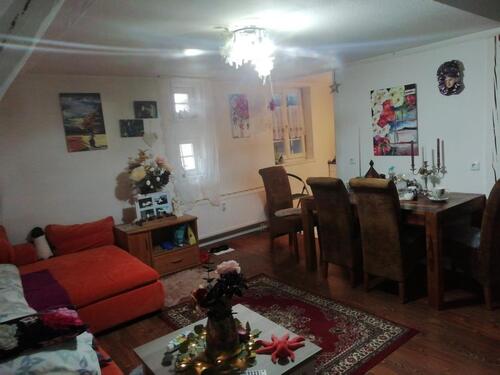 Foto - VB: Stilvolle Maisonettewohnung 77 m² im Altbau + Carport KA