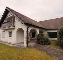 Große Erdgeschosswohnung im Zentrum | mit Garten und Terrasse - Lindlar