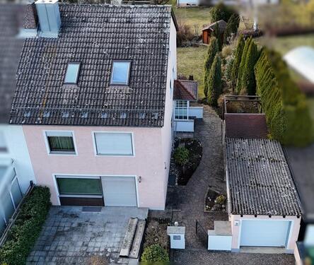 Foto - Verkauf: DHH in Lappersdorf - Hainsacker mit großem Garten