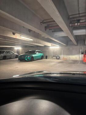 Foto - Tiefgaragenstellplatz zu vermieten