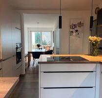 Charmantes Reihenmittelhaus mit Altbau-Flair & moderner Sanierung - Weinsberg