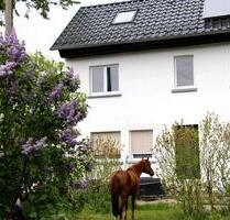 Einfamilienhaus - 85.000,00&nbsp;EUR Kaufpreis, ca.&nbsp; 85,00&nbsp;m&sup2; in Schmölln (PLZ: 04626)