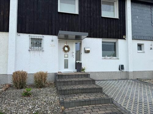 Foto - Reihenhaus in Salzgitter Lichtenberg, Garage, Stellplatz uvm.