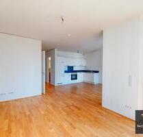 Mitten im Verlegerviertel. Helle 3-Zimmer-Wohnung mit gemütlicher Loggia! - Darmstadt Darmstadt-West