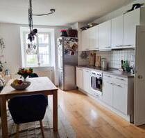 Gemütliche Altbauwohnung! - 650,00&nbsp;EUR Kaltmiete, ca.&nbsp; 77,40&nbsp;m&sup2; in Laufen (PLZ: 83410)