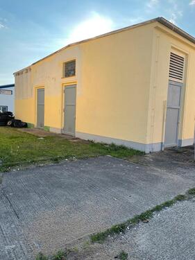 Foto - Lagerraum zu vermieten – 3×13 m – Videoüberwacht