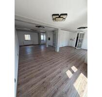 Wohnung in Hildburghausen - 900,00&nbsp;EUR Kaltmiete, ca.&nbsp; 110,00&nbsp;m&sup2; in Hildburghausen (PLZ: 98646)