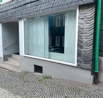 Schönes kleines Ladenlokal - 450,00&nbsp;EUR Kaltmiete, ca.&nbsp; 25,00&nbsp;m&sup2; in Remscheid (PLZ: 42897) Gemarkung Bergisch Born