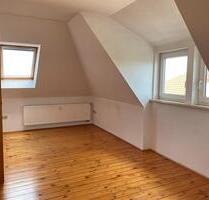 Dachgeschosswohnung zu vermieten ab 01.07.2026 - Waldeck