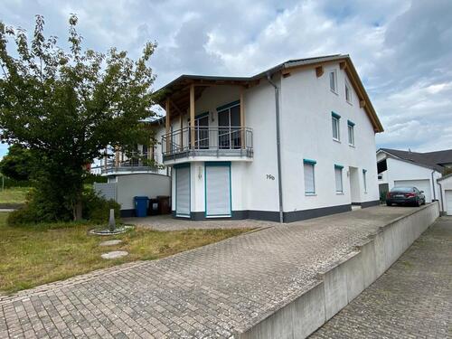 Foto - Gepflegte Doppelhaushälfte 6 ZKB, ca. 204m² WFL, in verkehrsberu