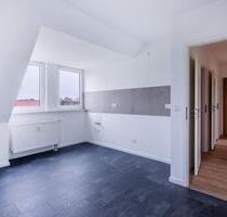 Borna - Frisch sanierte 2-Raum-Dachgeschosswohnung