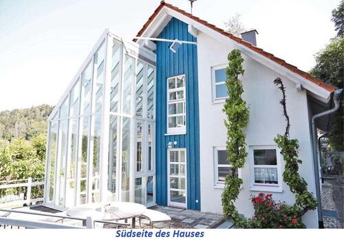 Foto - Lichtdurchflutetes Architektenhaus in Ortsrandlage