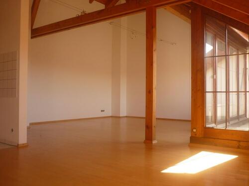 Foto - Schöne ruhige 2-Zi.-Mietwohnung, 72 qm mit einer Loggia