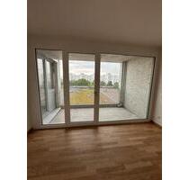 Helle Neubau-2-Zimmer-Wohnung mit Balkon, Fußbodenheizung & TG - Haar