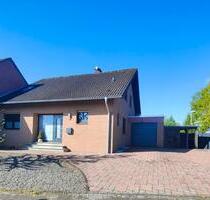 Lichtdurchflutetes modernisiertes Raumwunder, ideal für Familien - Bedburg