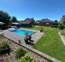 Wohnen wie im Urlaub: Sarnierter Bungalow mit Außenpool - Verden (Aller)
