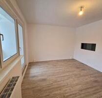 Moderne 3-Zimmer-Wohnung im 1. Obergeschoss mit großem Balkon - Pasewalk