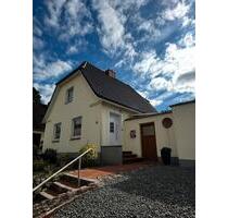 Einfamilienhaus auf großem Grundstück - Bad Segeberg