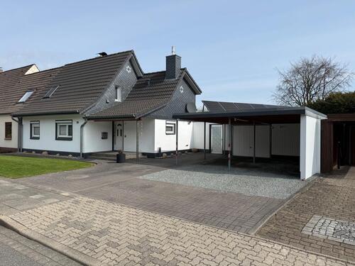 Foto - 3 Zimmer Doppelhaushälfte zum Kaufen in Neumünster