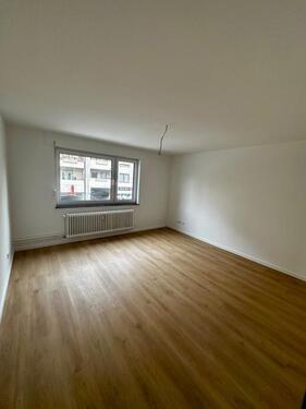 Foto - Erstbezug nach Sanierung – stilvolle 3-Zimmer-Wohnung mit Balkon