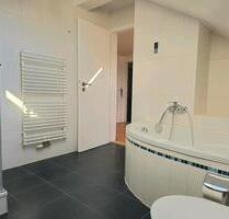 DG -Wohnung mit tollem Blick in sehr guter Lage - Hohenlinden