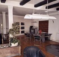 Büroplatz samt Werbeschaufenster in Gemeinschaftsbüro (Altstadt) - Burghausen