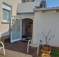 Provisionsfrei Großzügiges Mehrfamilienhaus für Kapitalanleger. - Rüsselsheim am Main