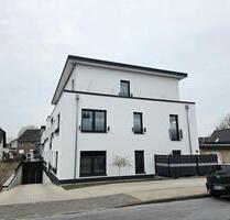 Exklusive 4-Zimmer-Penthouse-Wohnung mit Dachterrasse - Schloß Holte-Stukenbrock