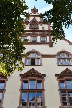 Foto - Exklusive 3 Zimmer Dachgeschosswohnung im Alten Gericht in Wiesbaden