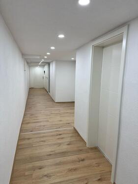 Foto - Neu sanierte 2-Zimmer-EG-Wohnung mit Einbauküche