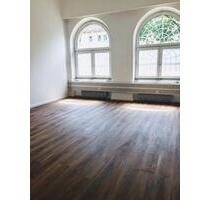 Helles Büro zur Untermiete in modernem Bürogebäude – 40 m² - Nürnberg Almoshof