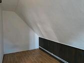 Foto - 1 Zimmer Dachgeschoßwohnung zur Miete in Neustrelitz