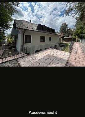 Foto - Stilvolle Dachgeschosswohnung mit 2 Balkonen in ruhiger Lage