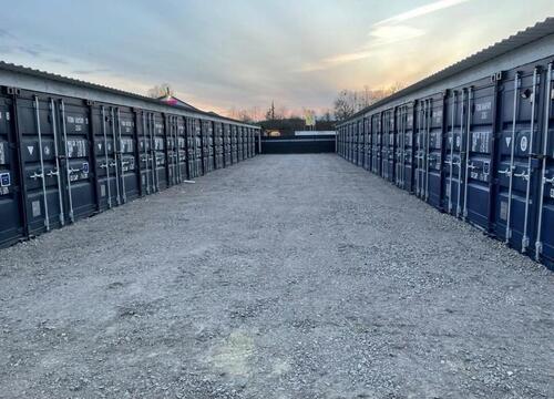 Foto - Lager Container 20 Fuss Licht Strom Werkstatt Hobbyraum