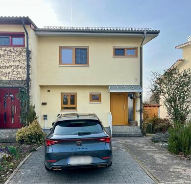 Foto - Modernisierte 5-Zi. DHH mit Garten