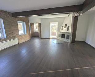 2 ZKB Wohnung 92 qm + 36 m Balkon + Kamin in Baunatal (Nähe VW)