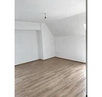 Großzügige 4 Zimmer DG Wohnung in zentraler Lage - Arnsberg