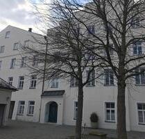 Charmante 1-Zimmer-Wohnung in der Burghauser Altstadt - Burghausen