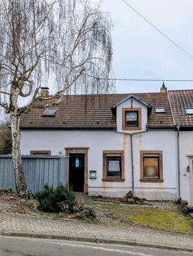 Foto - Doppelhaushälfte in Köllerbach mit Garten in zentraler Lage