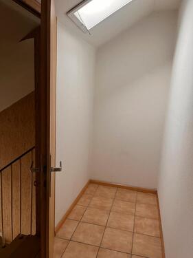 Foto - 2 Zimmer Dachgeschoßwohnung zur Miete in Bergheim