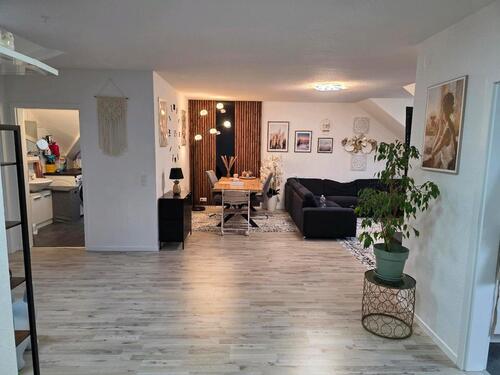 Foto - Renovierte 3-Zi WHG in LM-Ahlbach mit Stellplatz, Keller, TOP EBK